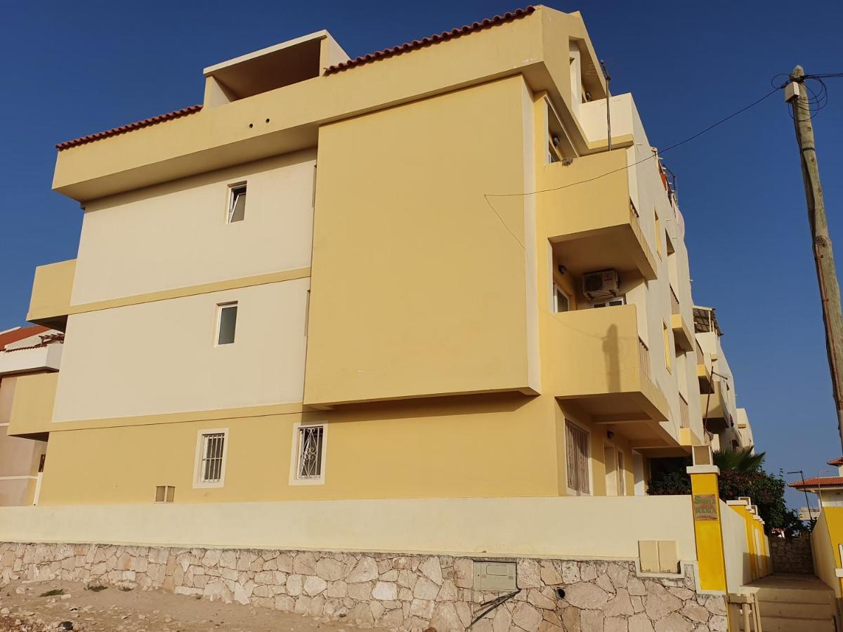 Tres Caravelas Studio Flats Santa Maria Exterior photo